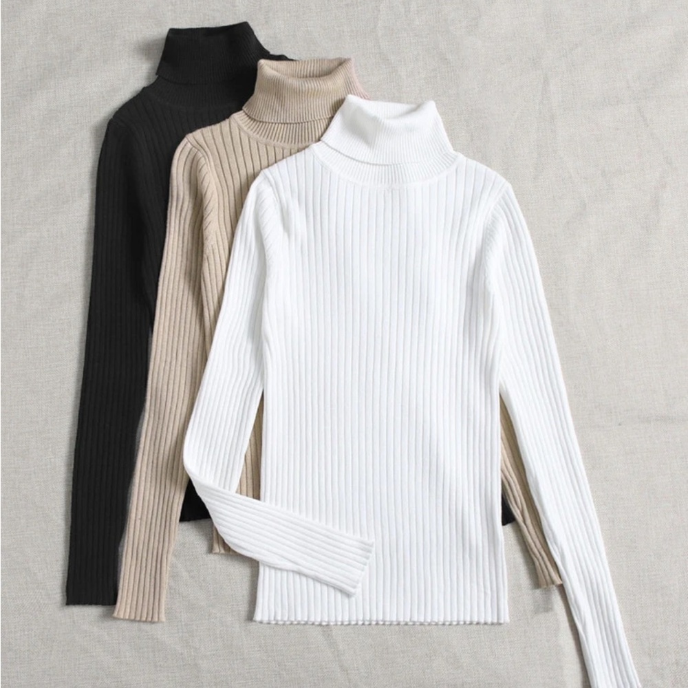 Elegant Women's Ribbed Turtleneck Sweater - Black, Tan, and White